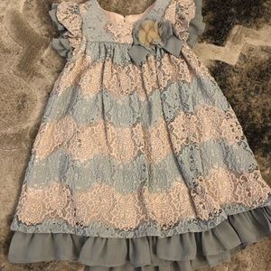 Lace dress 4T